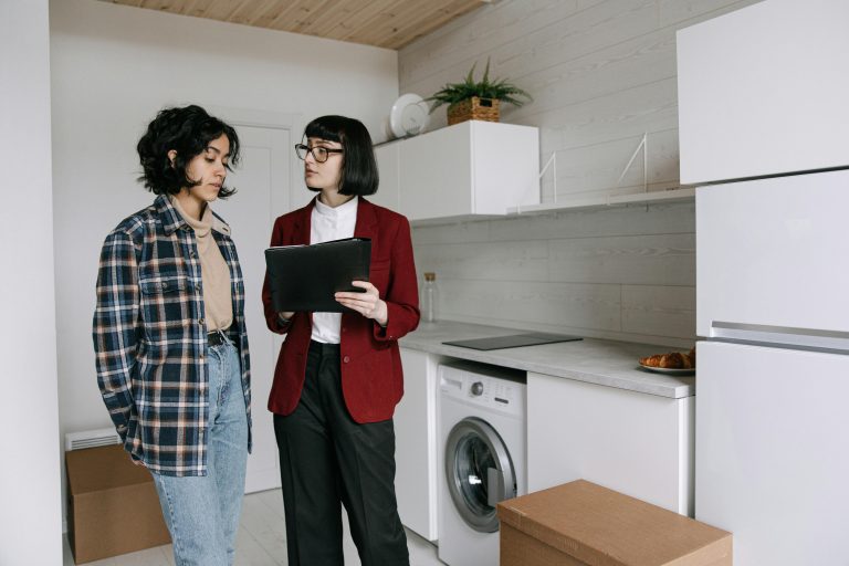 How to Manage Rental Property Efficiently: A Step-by-Step Approach